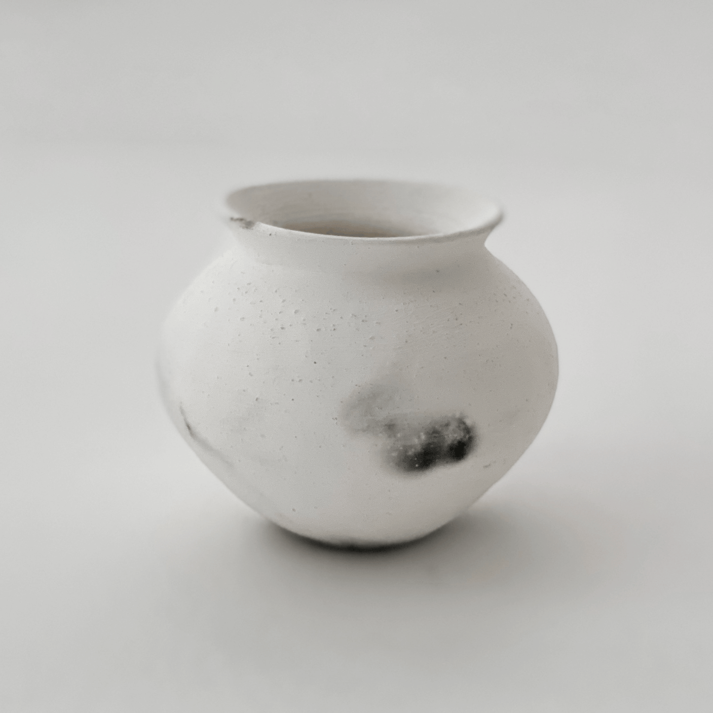 白色土器 壺(小)