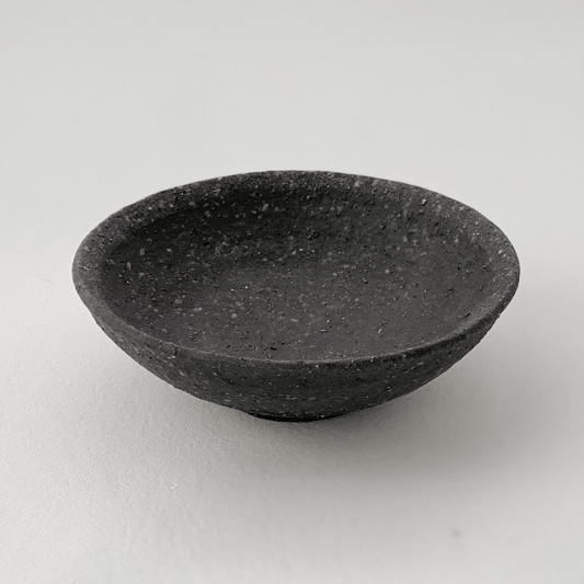 飛騨黒 4寸小皿